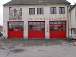 Neue Tore f&uuml;r das Feuerwehrhaus