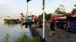 Bootsbergung in der Schleuse